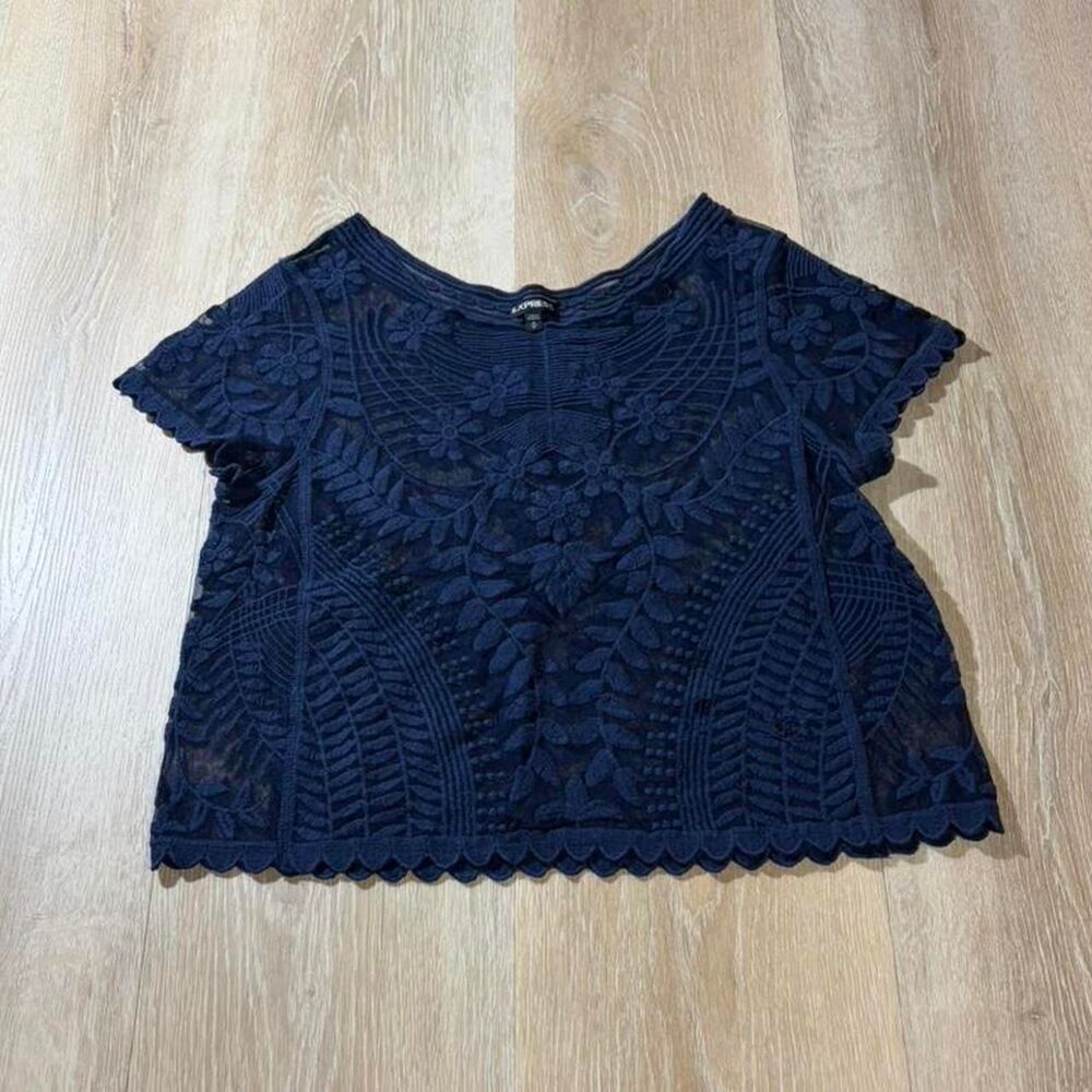 Unbranded Women's Navy and Blue Crop-top